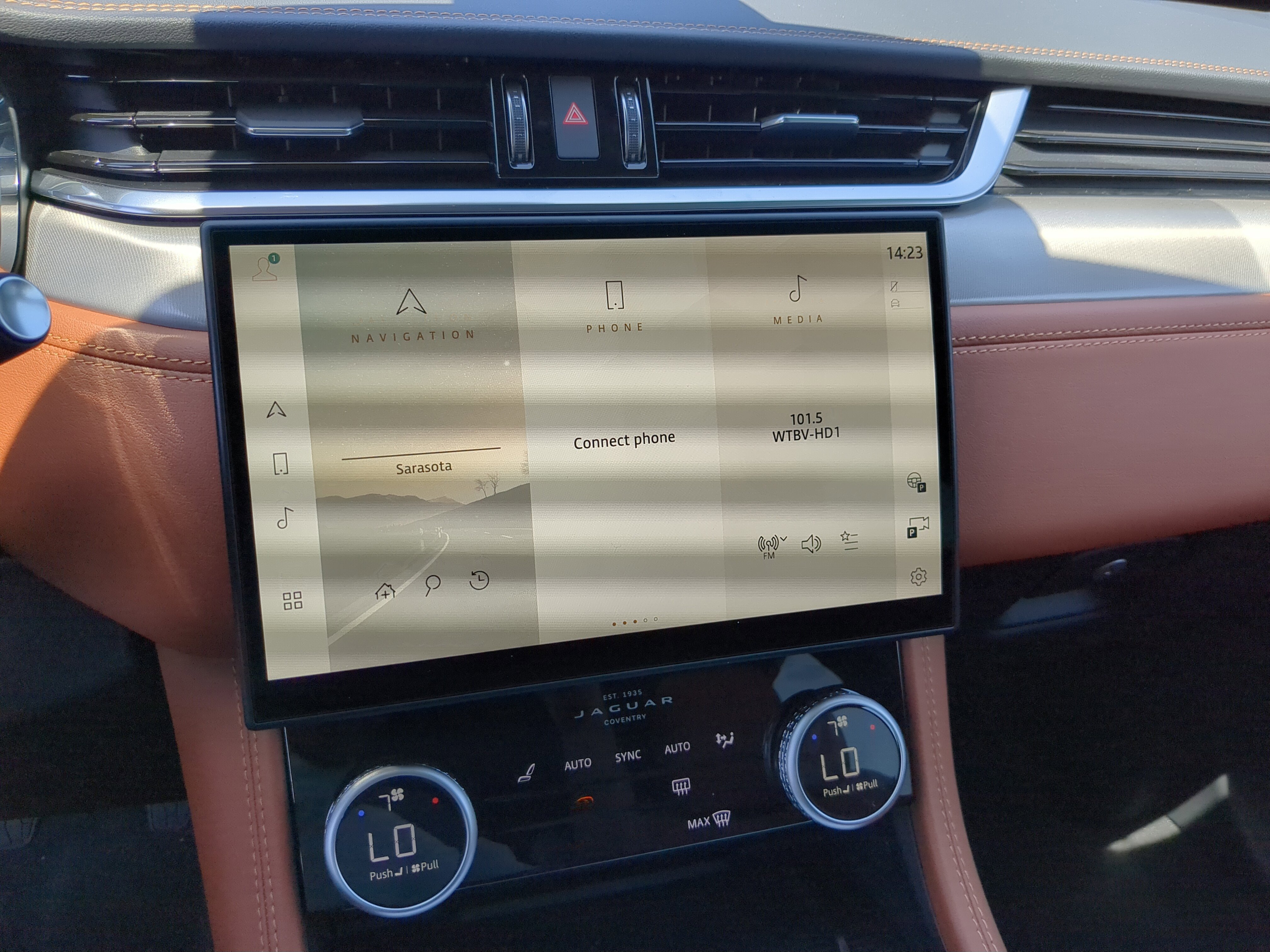 New 2026 Jaguar F-PACE R-Dynamic S image 19