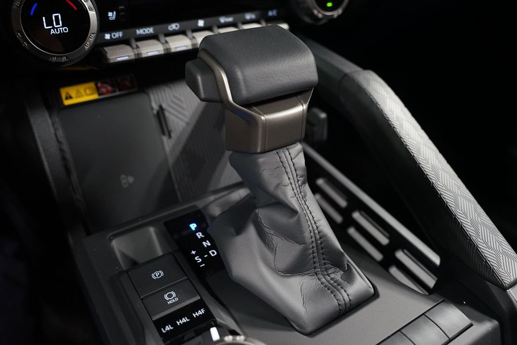 New 2026 Toyota 4Runner Platinum AWD/4WD image 23