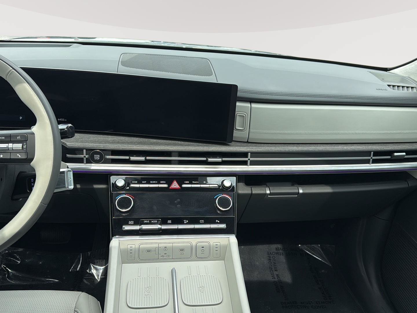 Used 2025 Hyundai Santa Fe Calligraphy AWD/4WD image 21