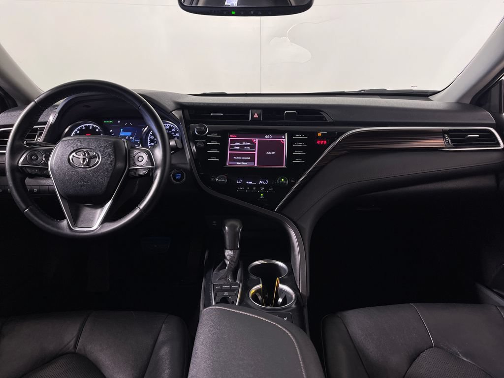 Certified 2018 Toyota Camry XLE FWD image 14