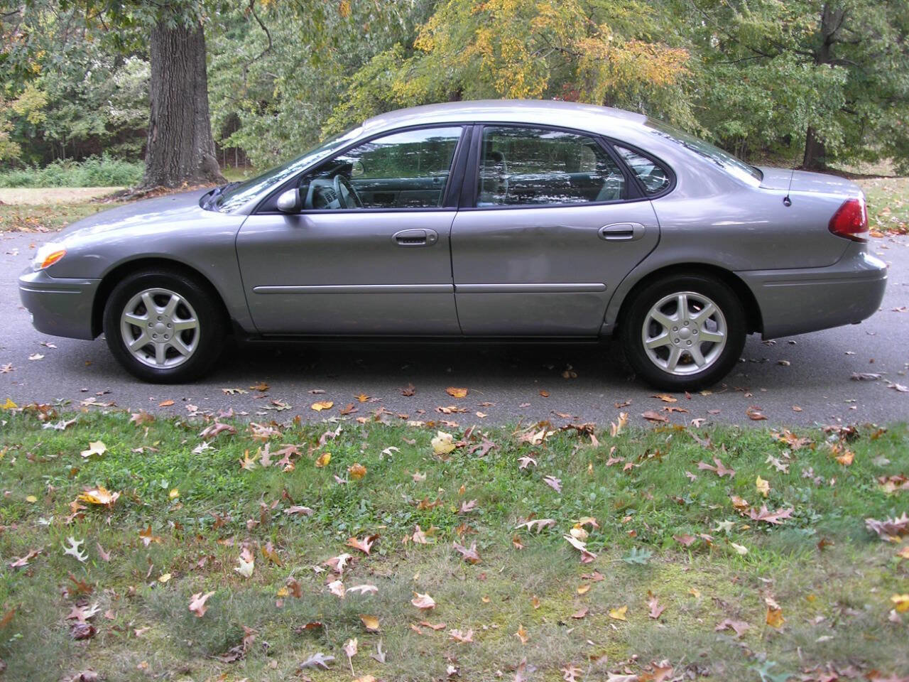 Used 2007 Ford Taurus SEL image 7
