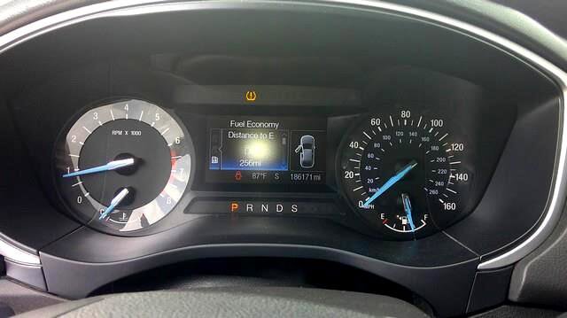 Used 2014 Ford Fusion SE image 6