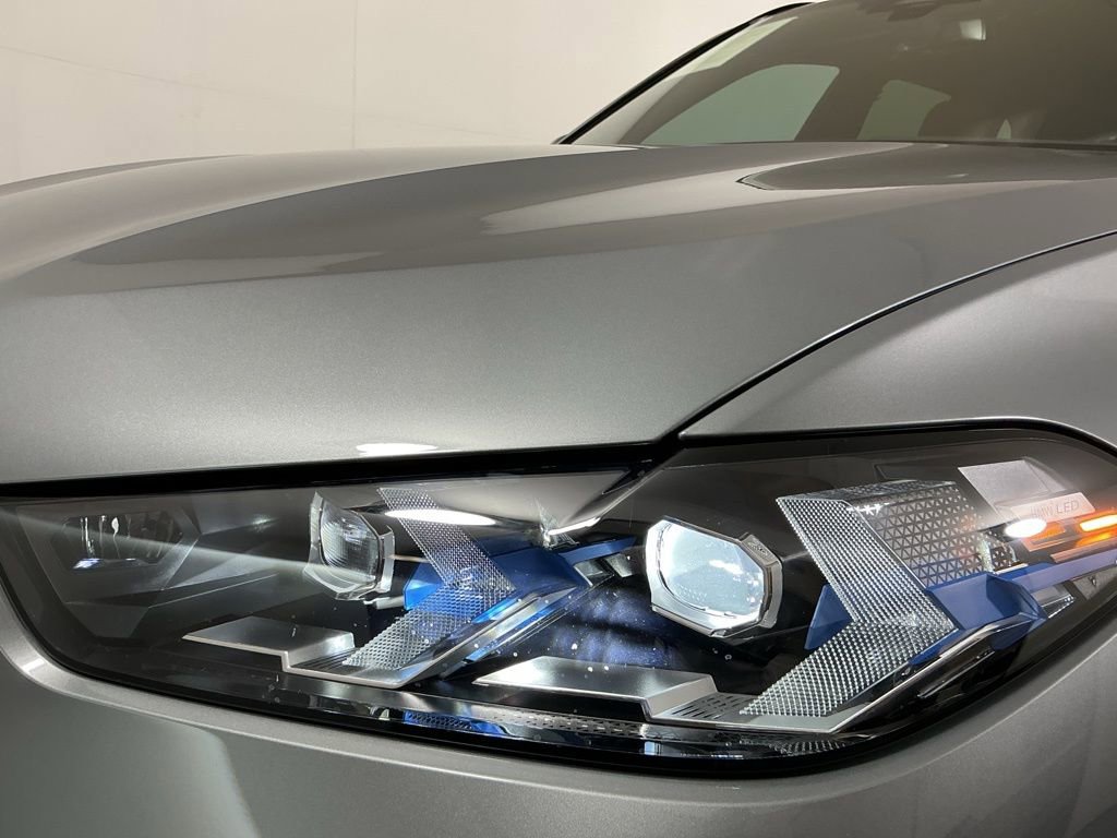 Certified 2026 BMW X5 xDrive40i w/ M Sport Package image 12