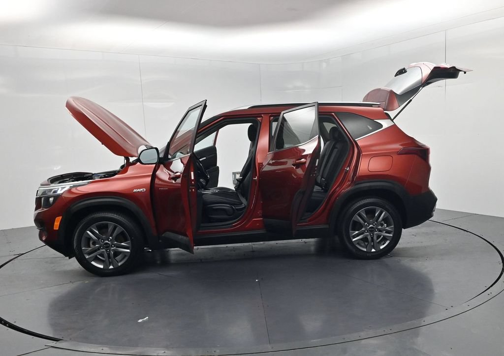 Used 2021 Kia Seltos S AWD/4WD image 60