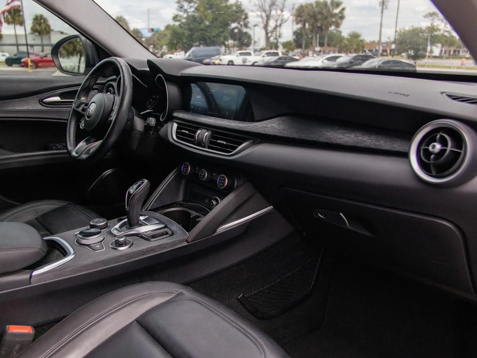 Used 2020 Alfa Romeo Stelvio Sport w/ Quick Order Package 22K Sport RWD image 23