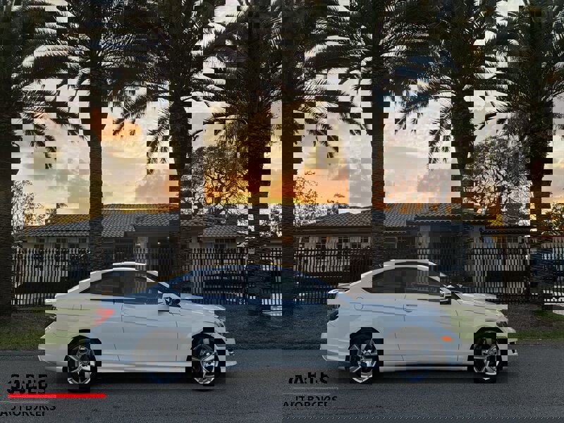 Used 2015 Mercedes-Benz C 250 Coupe image 2