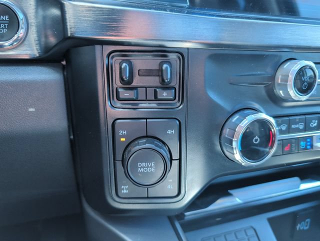 Used 2024 Ford F250 Lariat w/ Sport Appearance Package AWD/4WD image 25