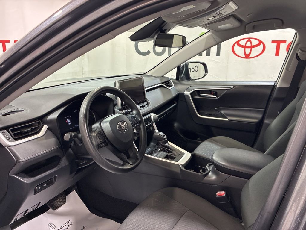 Used 2023 Toyota RAV4 XLE AWD/4WD image 23