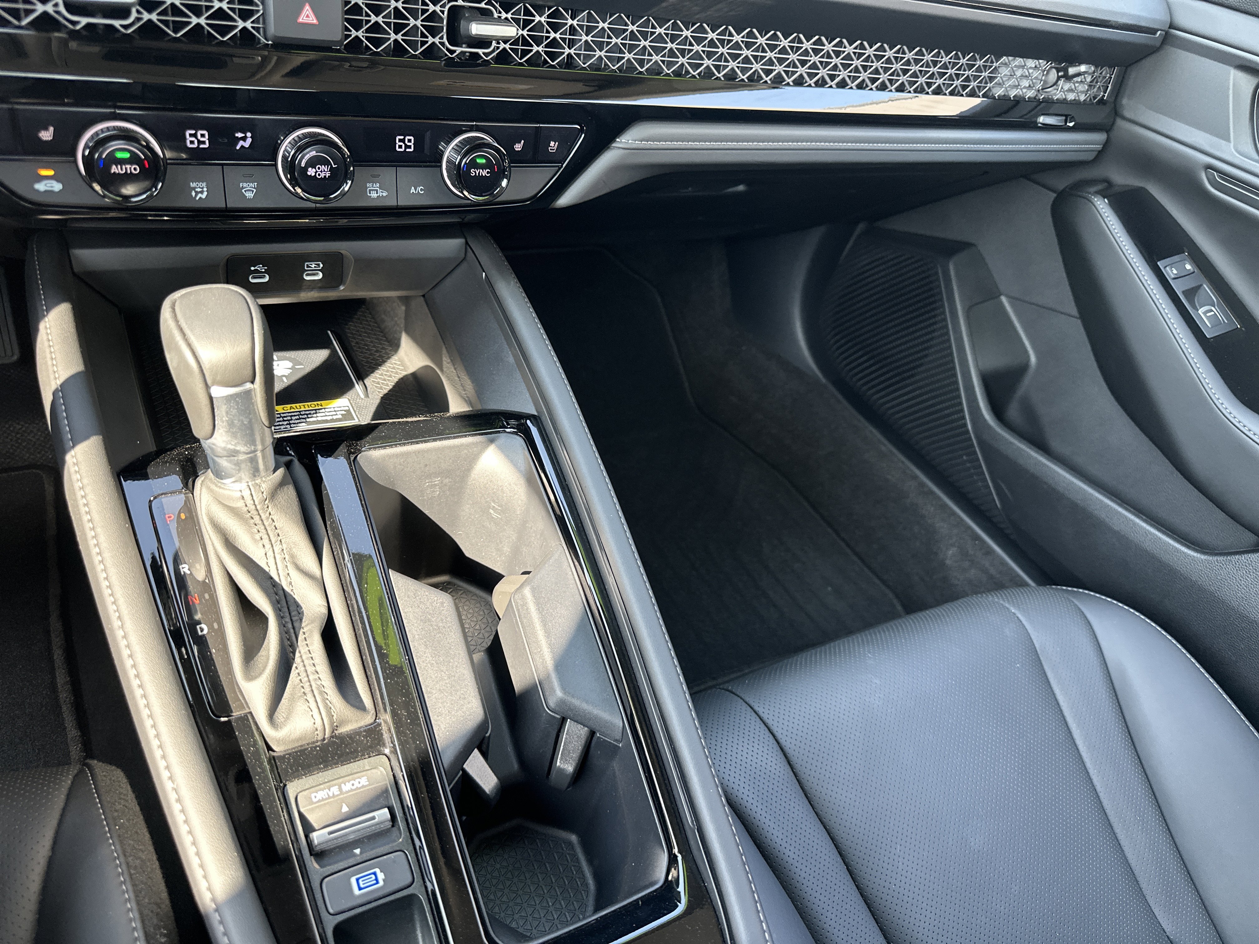 Used 2024 Honda Accord Touring image 19