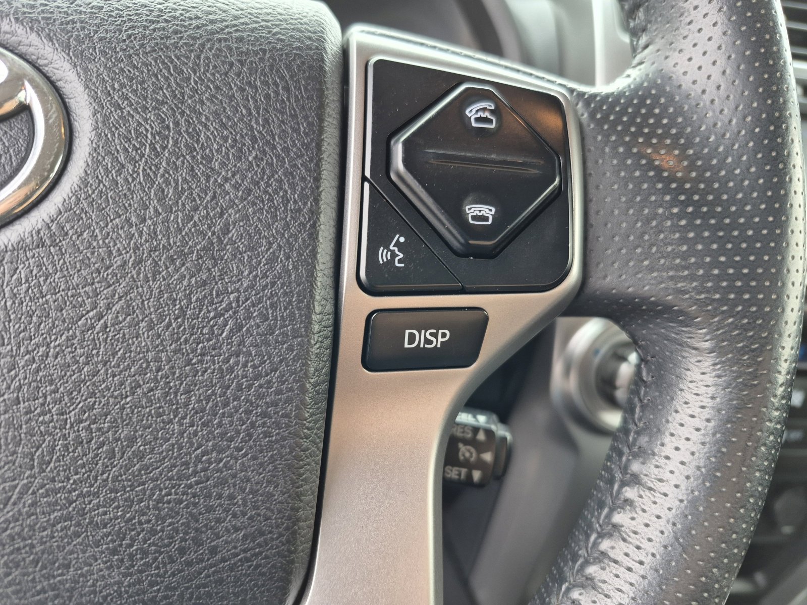 Used 2019 Toyota 4Runner Limited AWD/4WD image 27