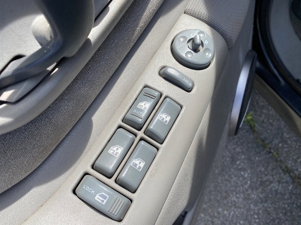 Used 1999 Chevrolet Silverado 3500 4x4 Crew Cab w/ Preferred Equipment Group 3 image 19