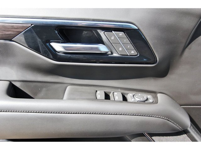 Used 2026 Chevrolet Tahoe LT w/ Comfort Package RWD image 24