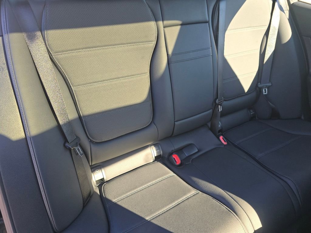 Used 2026 Mercedes-Benz C 300 4MATIC Sedan image 21