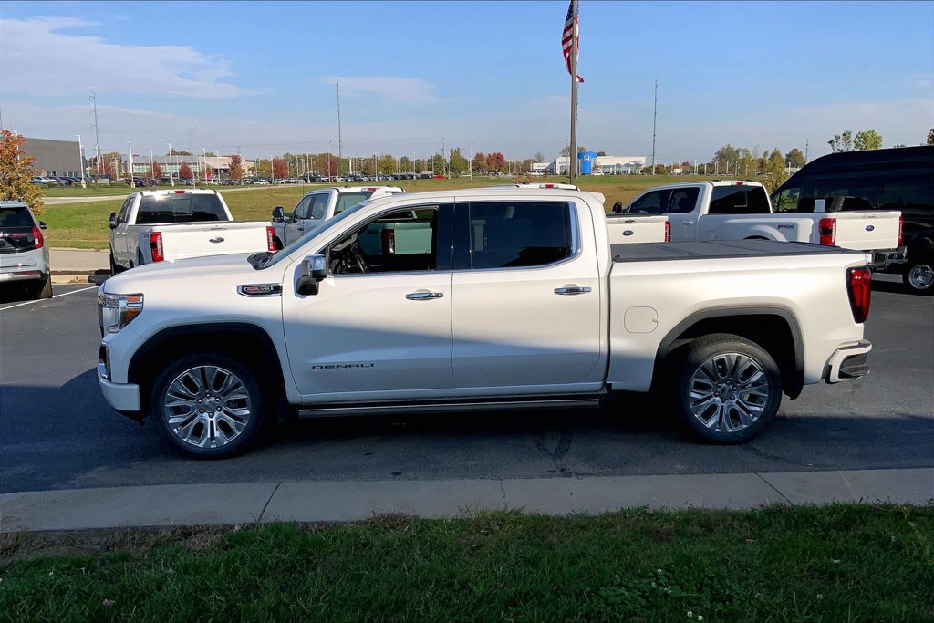 Used 2022 GMC Sierra 1500 Denali w/ Denali Premium Package AWD/4WD image 12