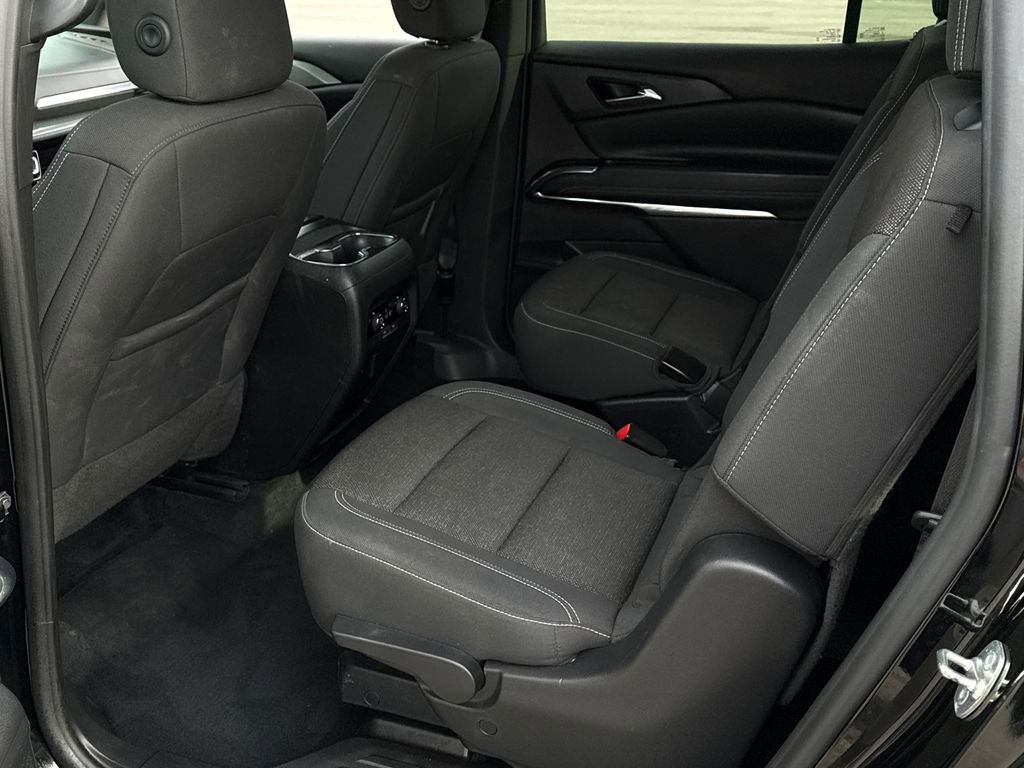 Used 2024 Chevrolet Traverse LT image 15