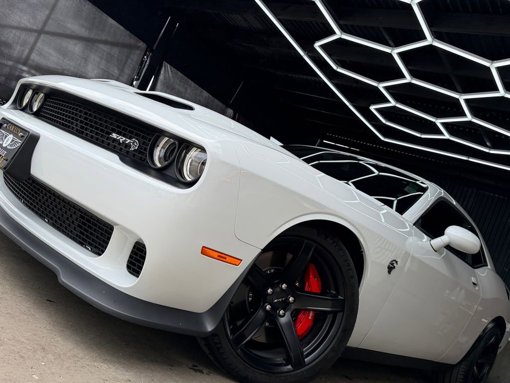 Used 2019 Dodge Challenger SRT Hellcat w/ Laguna Leather Package RWD image 35