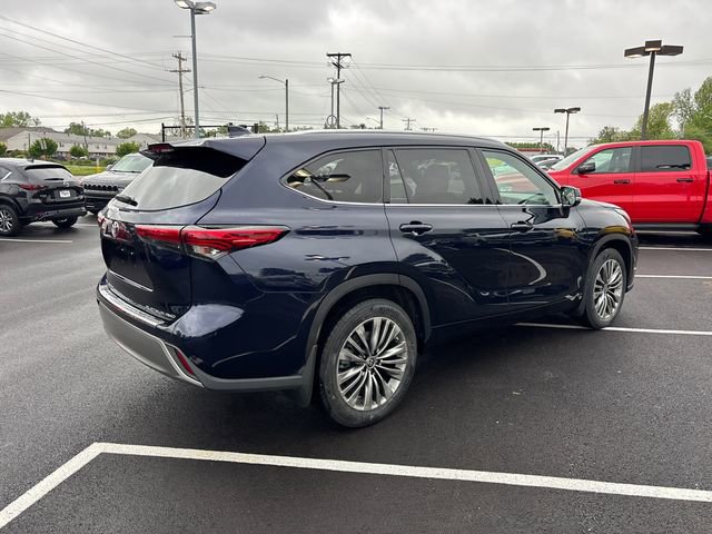 Used 2020 Toyota Highlander Platinum AWD/4WD image 32