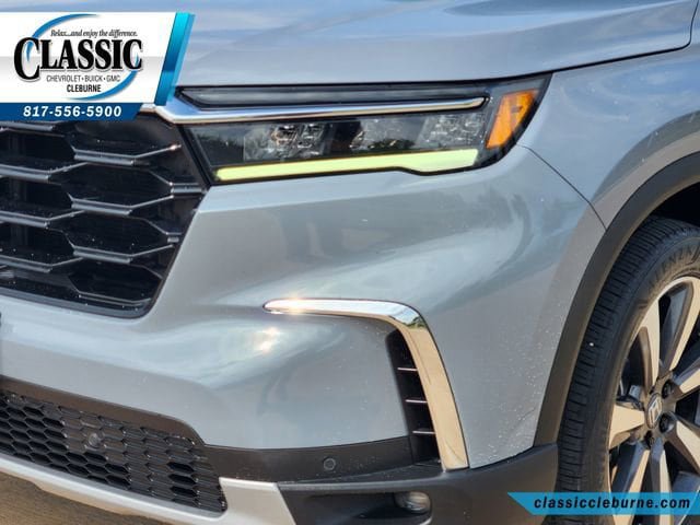 Used 2023 Honda Pilot Elite image 11