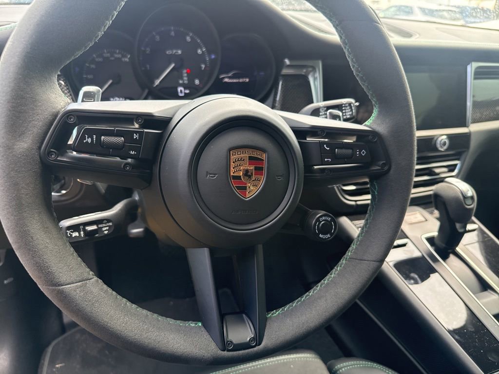 Used 2024 Porsche Macan GTS AWD/4WD image 9