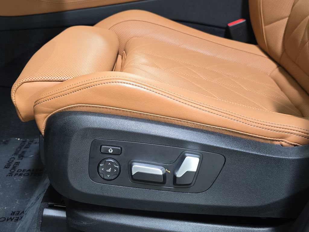 Used 2024 BMW X5 xDrive40i w/ Premium Package AWD/4WD image 25