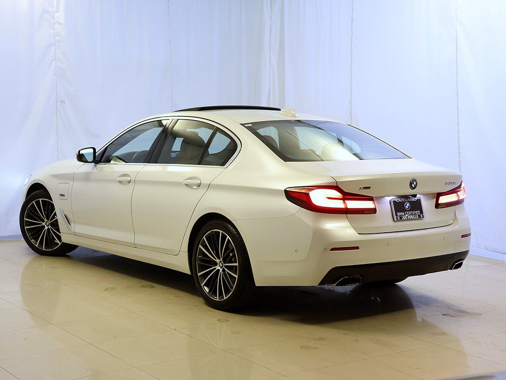 Certified 2023 BMW 530e xDrive w/ Convenience Package AWD/4WD image 9