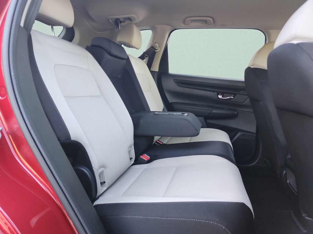 Used 2025 Honda CR-V LX image 31