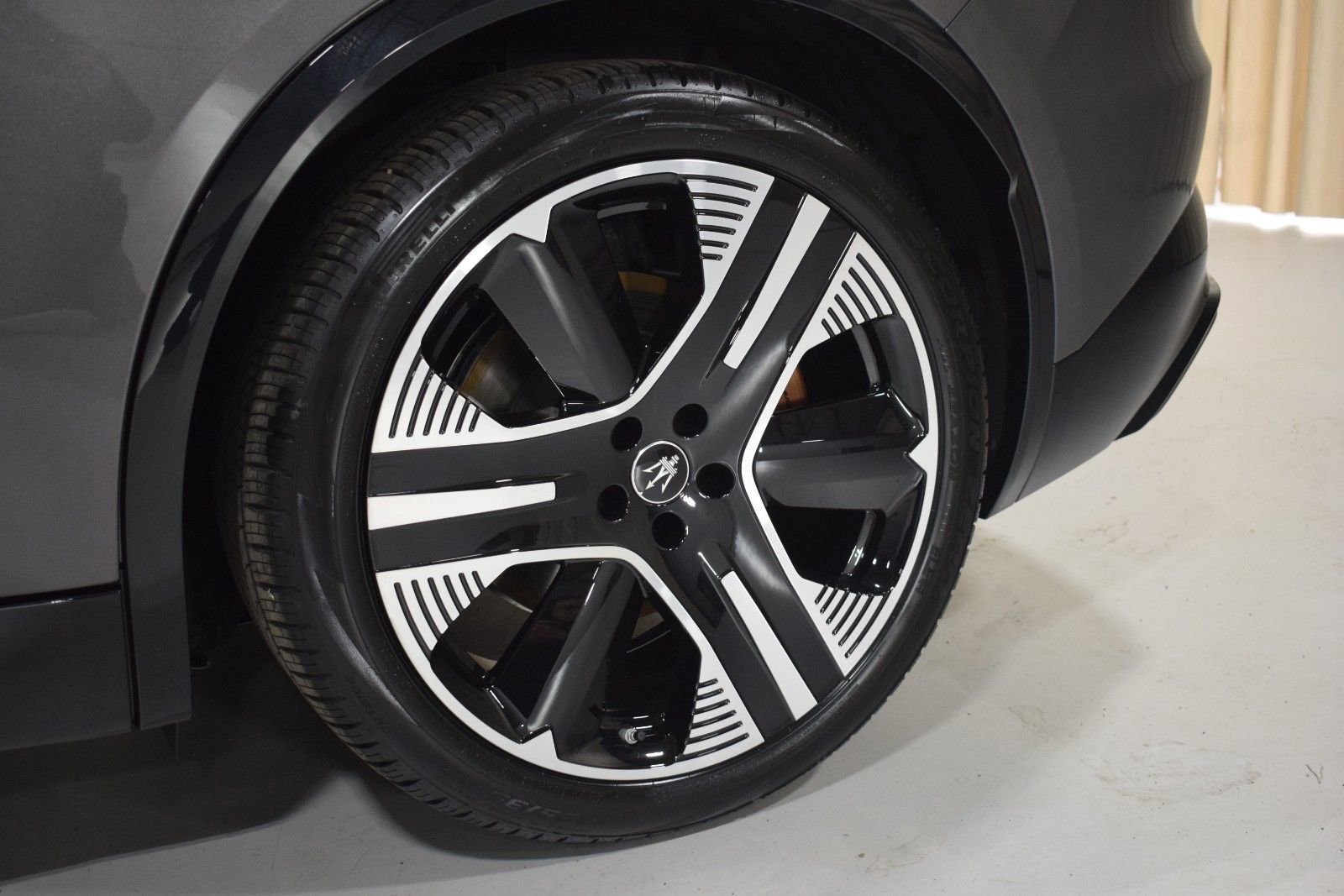 New 2025 Maserati Grecale Folgore image 8