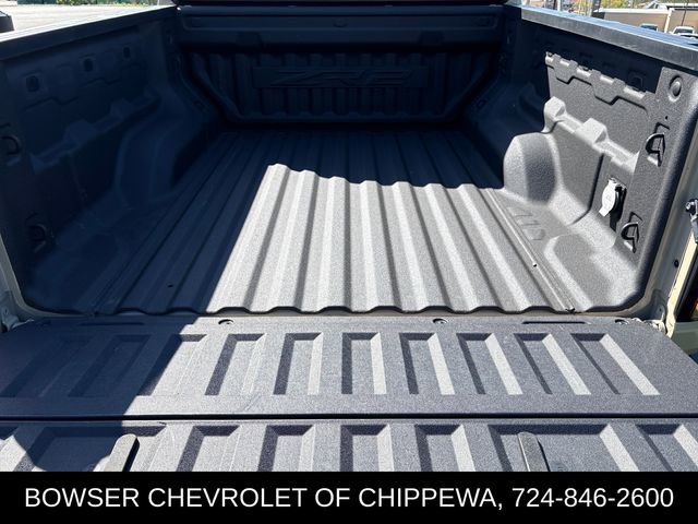 Certified 2024 Chevrolet Colorado ZR2 w/ Technology Package AWD/4WD image 9