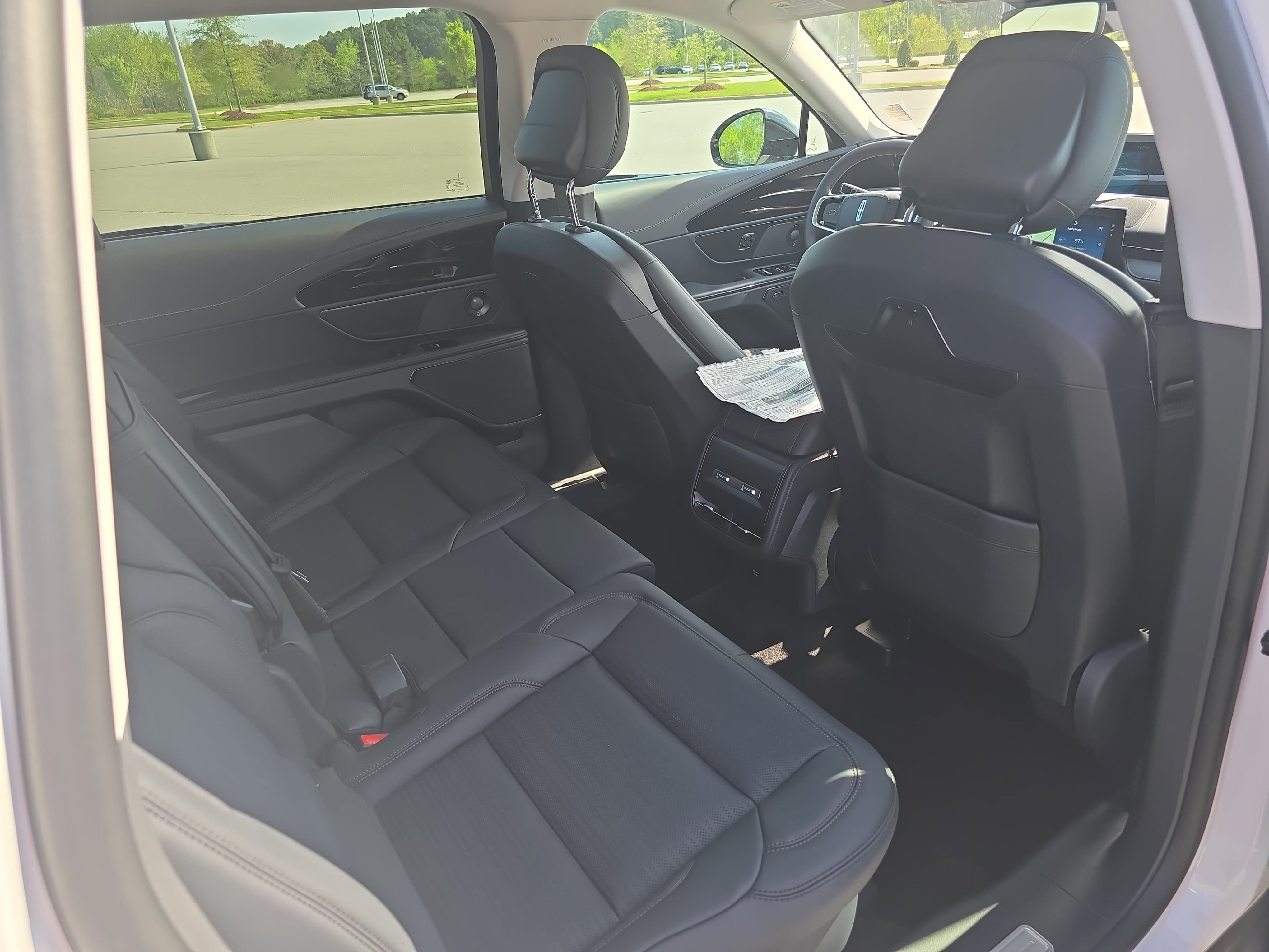New 2026 Lincoln Nautilus Reserve w/ Jet Appearance Package AWD/4WD image 11