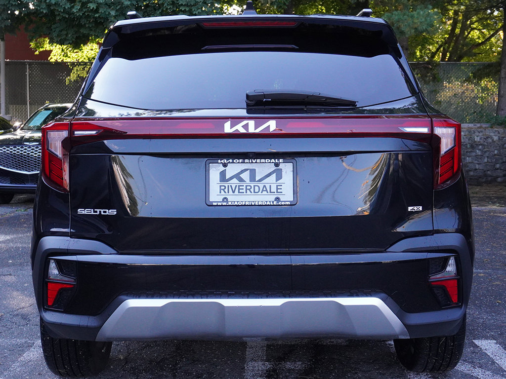 Used 2024 Kia Seltos S AWD/4WD image 12