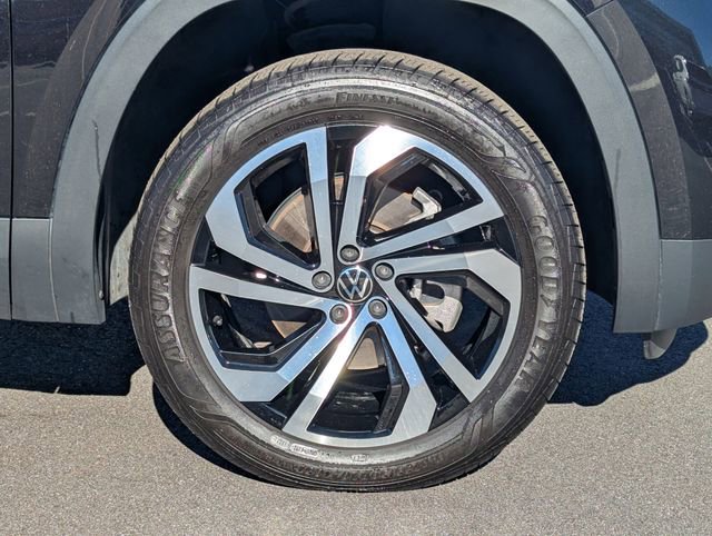 Used 2022 Volkswagen Atlas SEL image 11