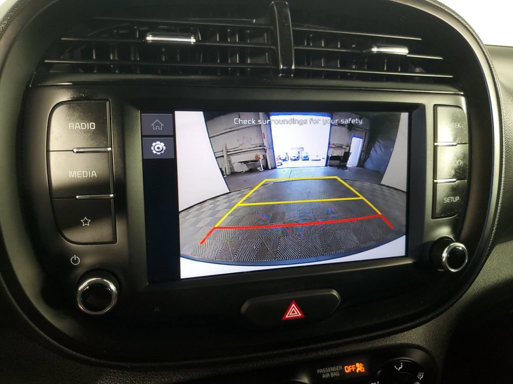 Used 2025 Kia Soul LX FWD image 21