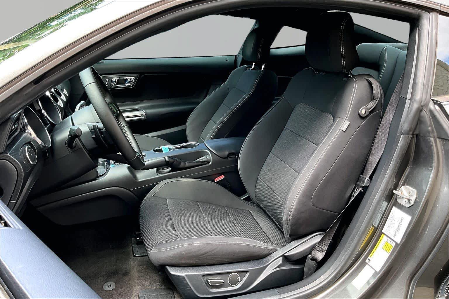 Used 2015 Ford Mustang Coupe w/ Equipment Group 051A RWD image 8