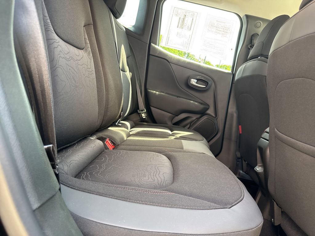 Used 2023 Jeep Renegade Trailhawk image 55