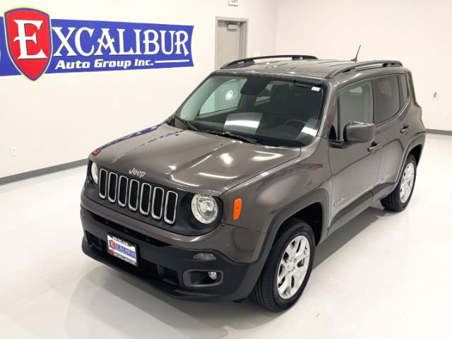 Used 2017 Jeep Renegade Latitude image 4