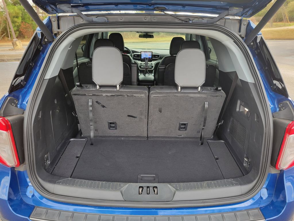 Certified 2023 Ford Explorer XLT w/ Equipment Group 202A image 12