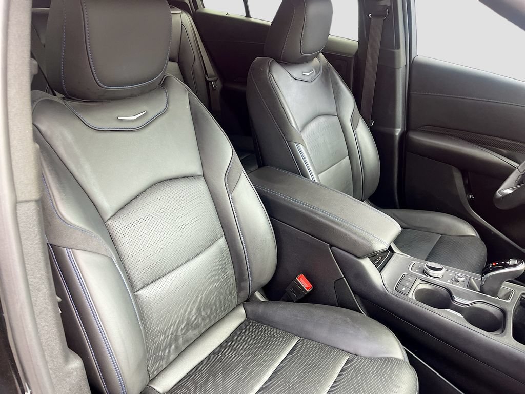 Used 2025 Cadillac XT4 Sport AWD/4WD image 29