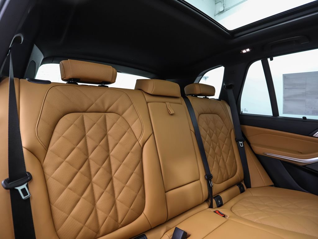 New 2026 BMW X5 xDrive40i w/ Executive Package AWD/4WD image 28