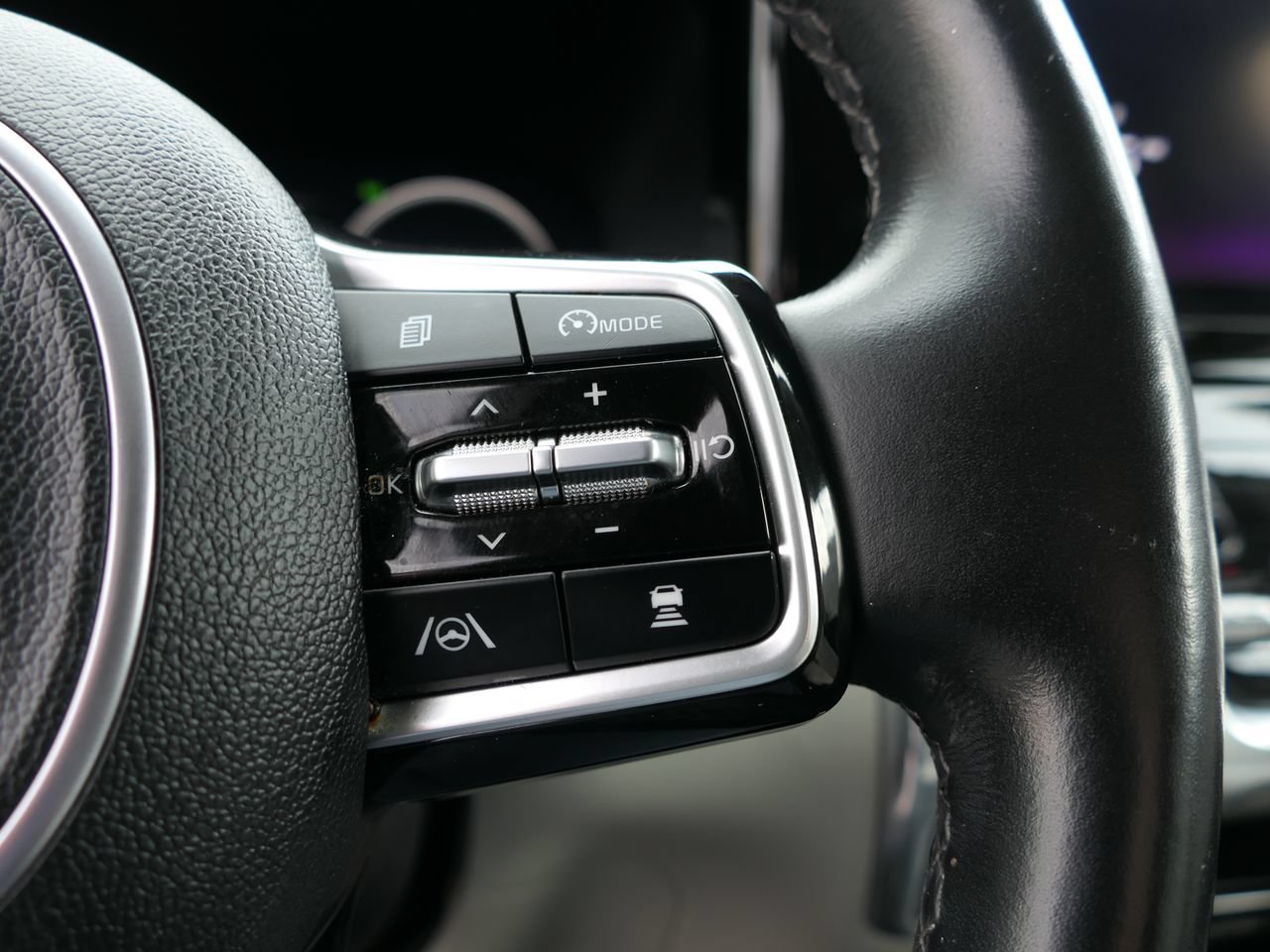 Used 2023 Kia Sorento SX Prestige AWD/4WD image 15