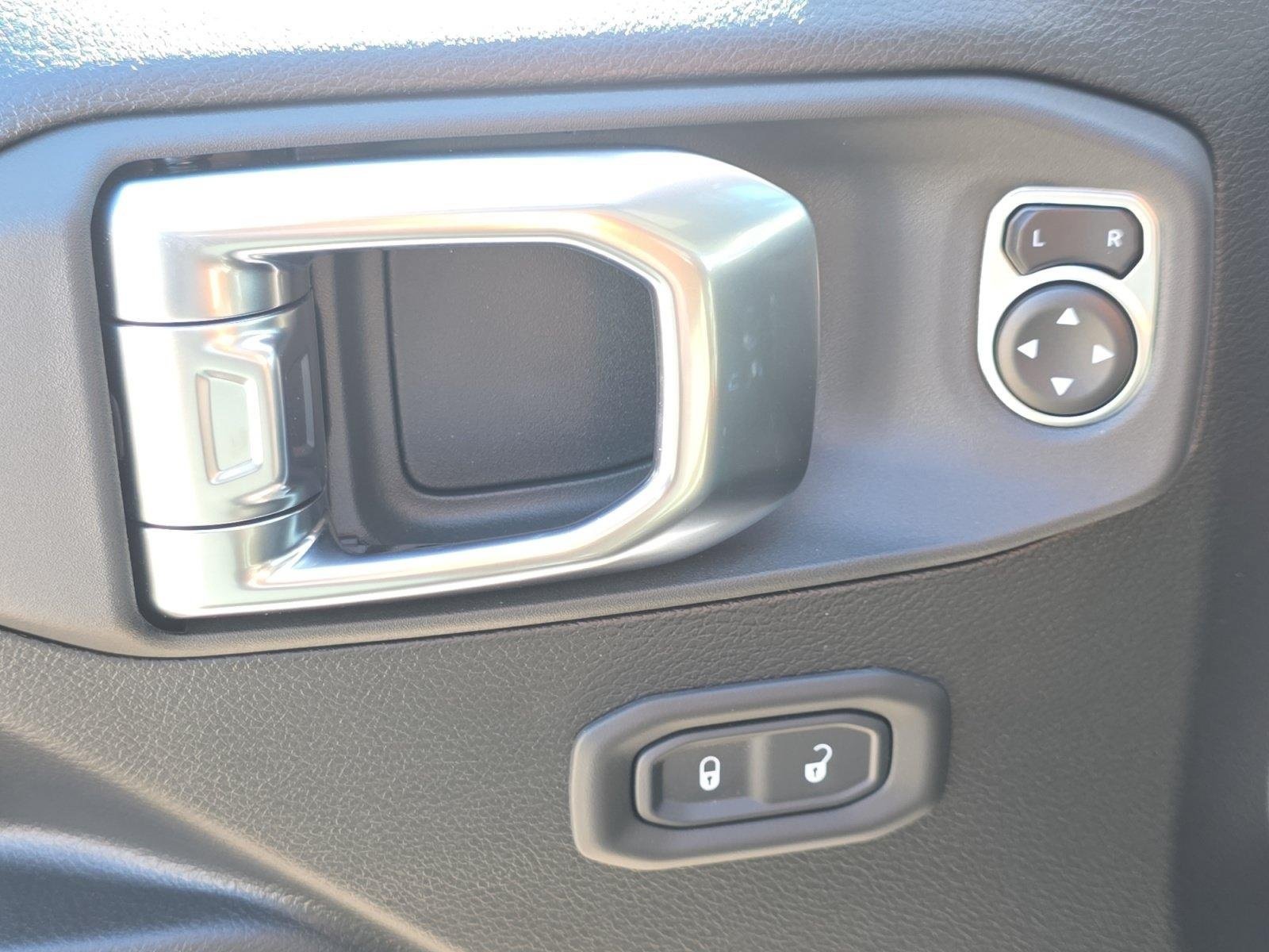 New 2026 Jeep Gladiator Sport AWD/4WD image 18
