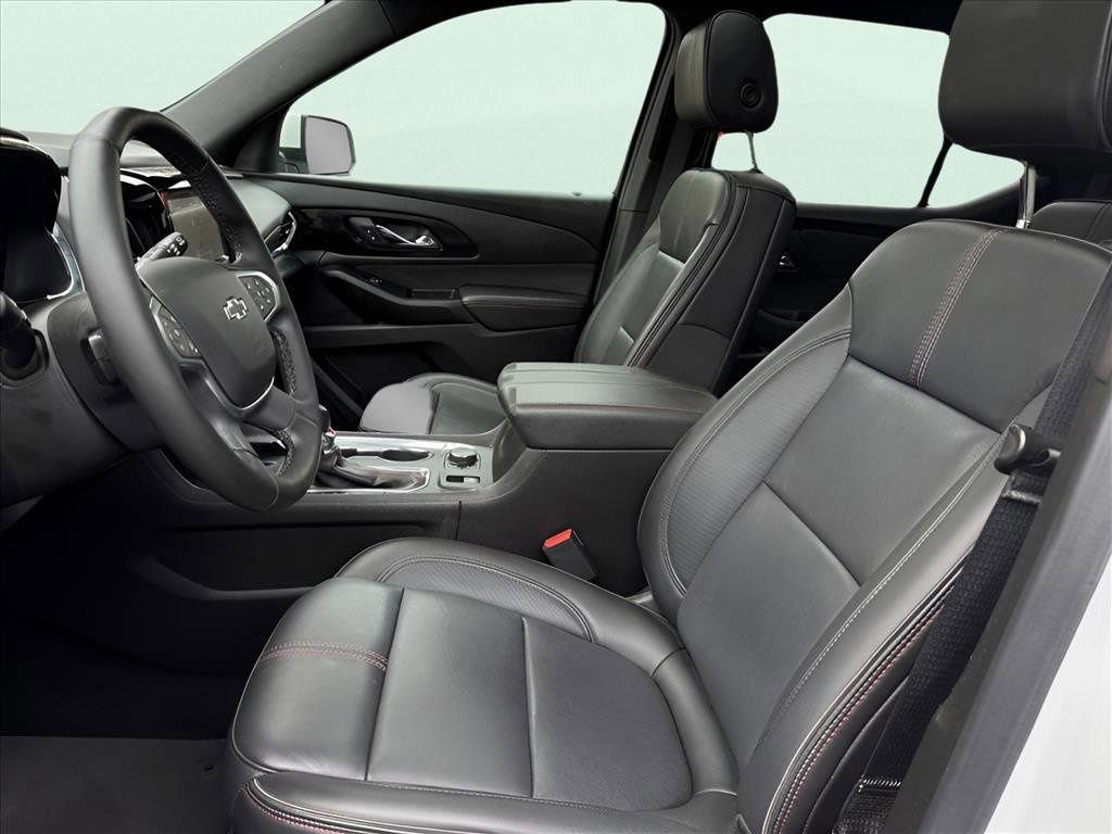 Certified 2023 Chevrolet Traverse RS image 16