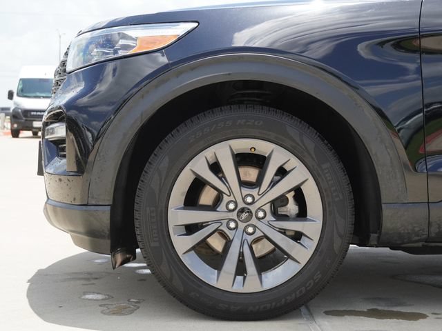 Used 2021 Ford Explorer XLT w/ Equipment Group 202A RWD image 5