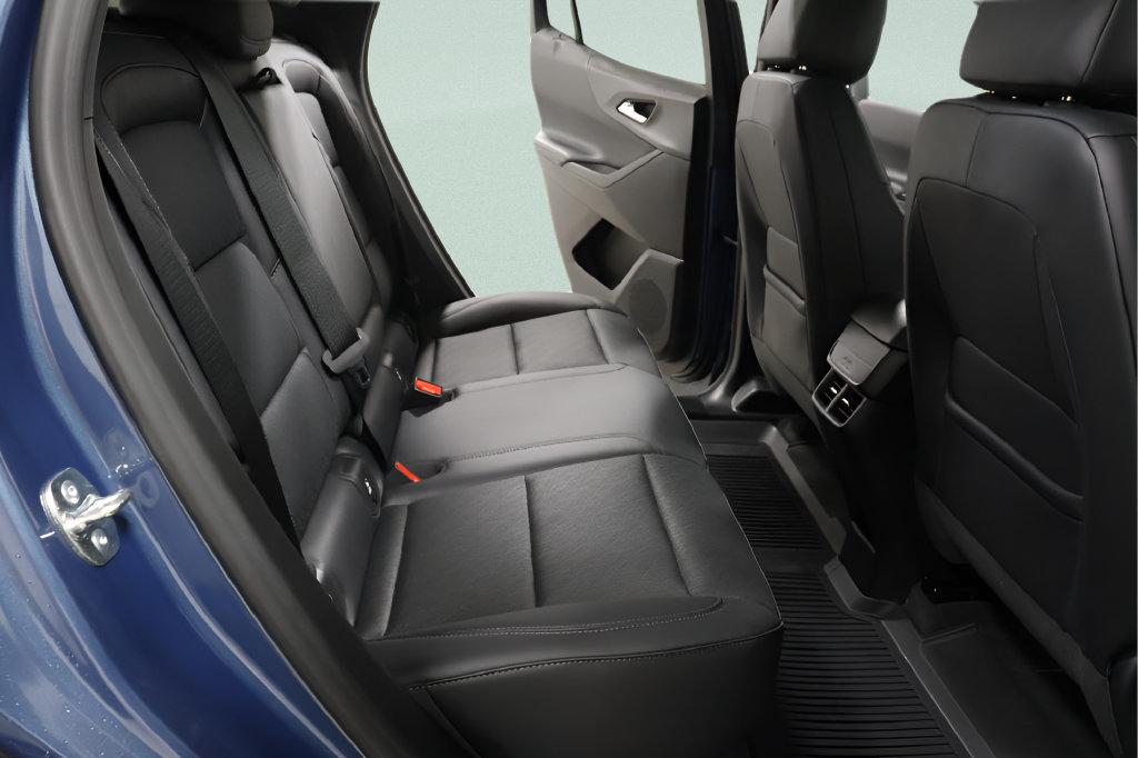 New 2027 Chevrolet Equinox LT w/ Convenience Package II FWD image 30