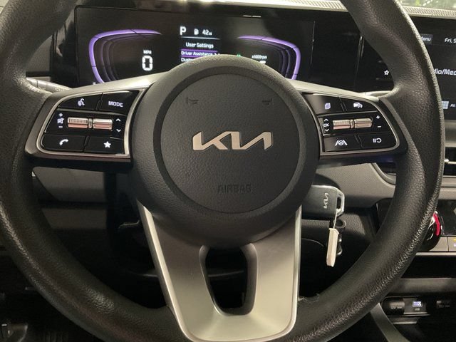 Used 2024 Kia Seltos LX AWD/4WD image 30