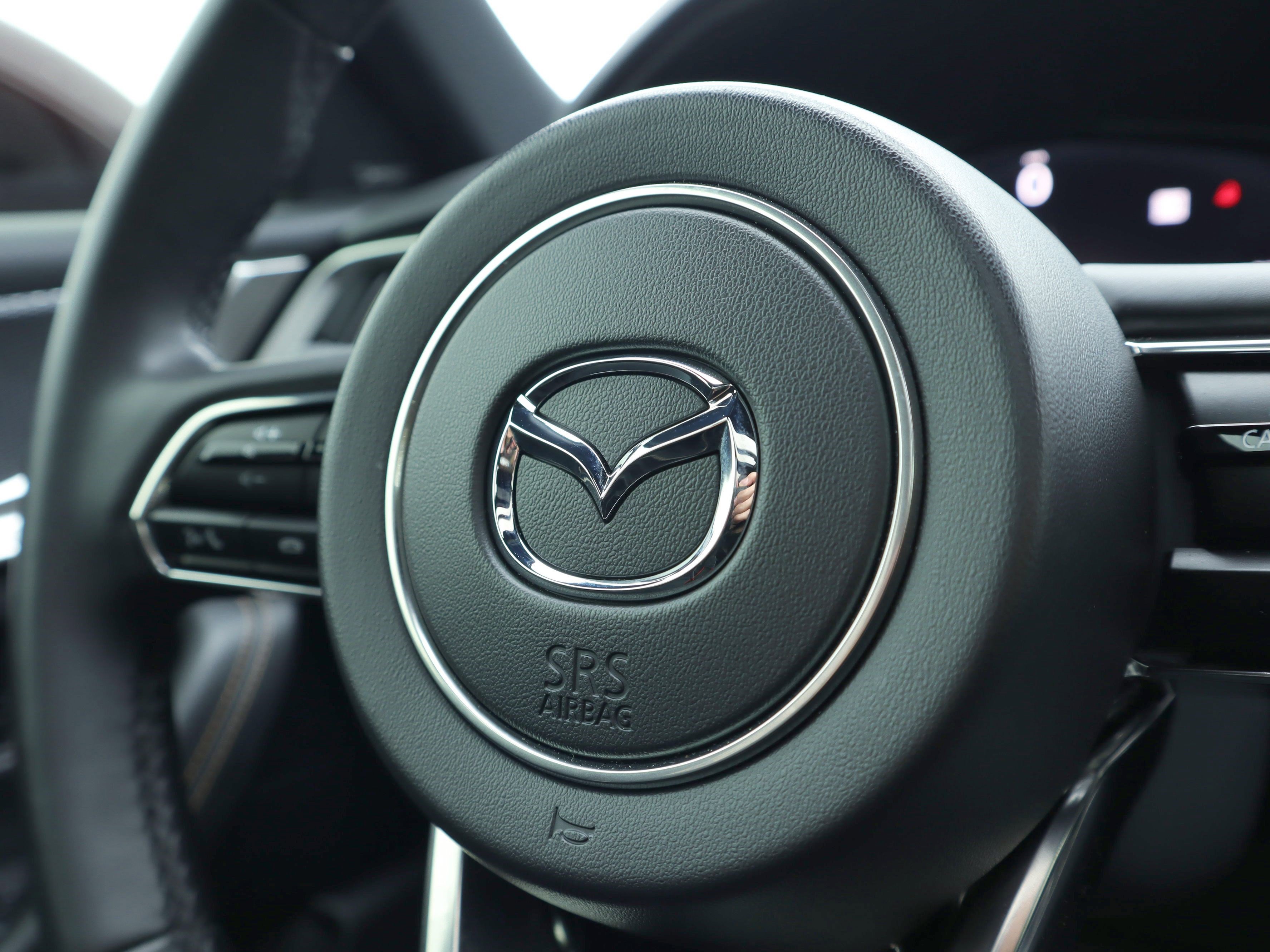 Certified 2025 MAZDA CX-90 3.3 Turbo w/ Premium Plus Pkg image 28