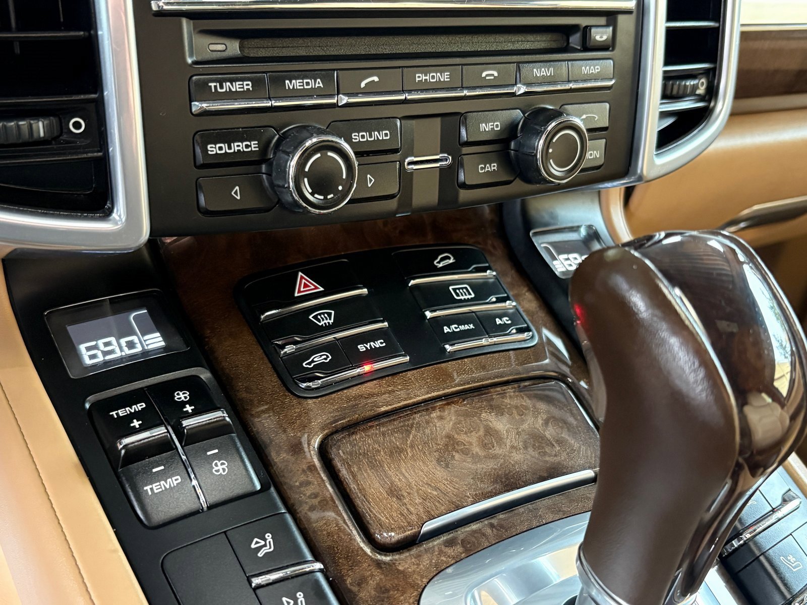 Used 2016 Porsche Cayenne GTS image 47