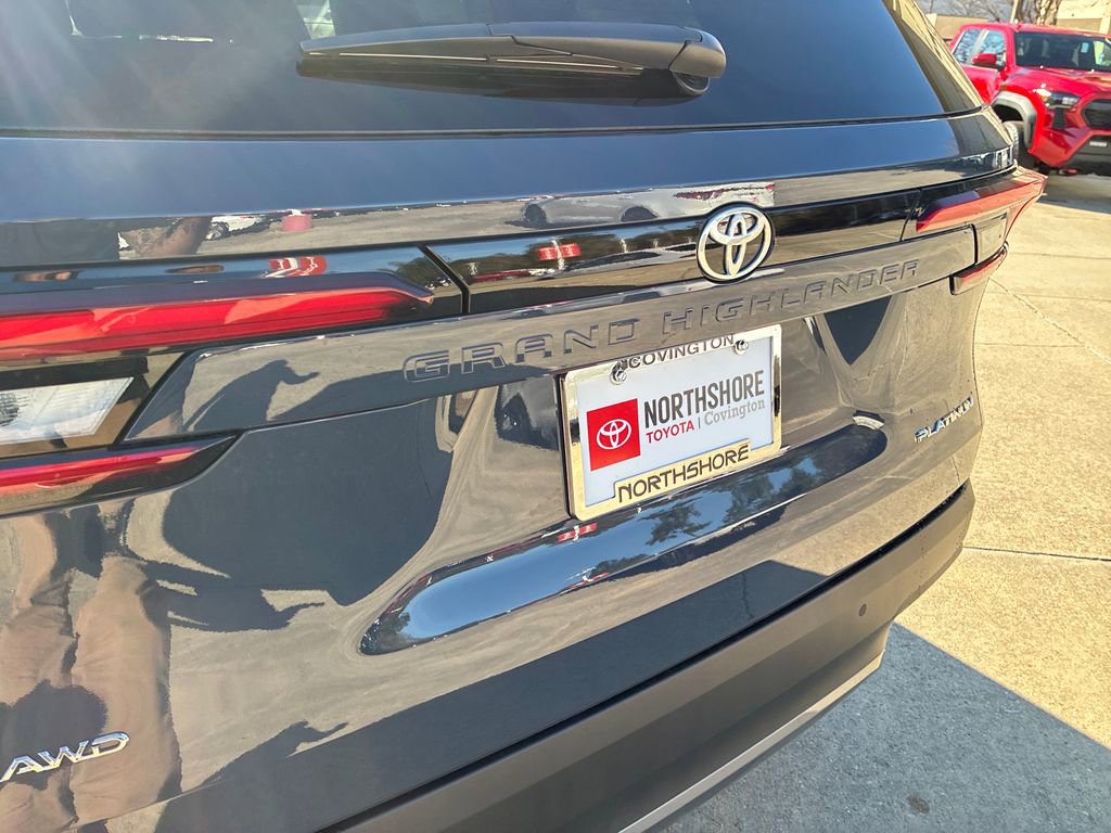 New 2026 Toyota Grand Highlander Platinum image 6