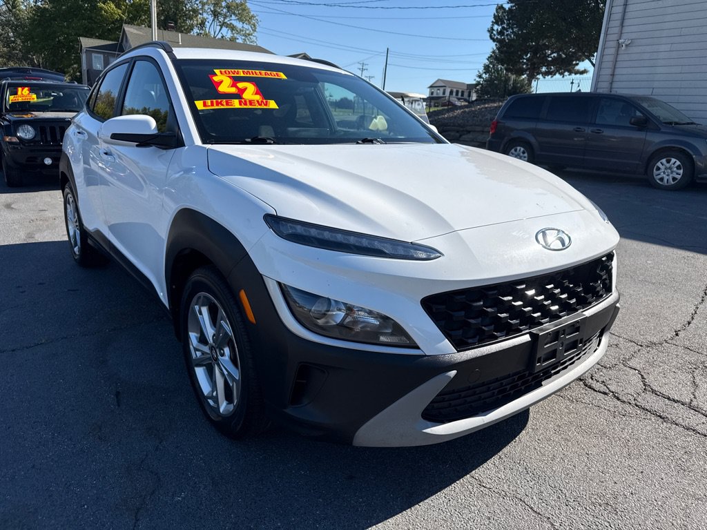 Used 2022 Hyundai Kona SEL w/ Cargo Package FWD image 4