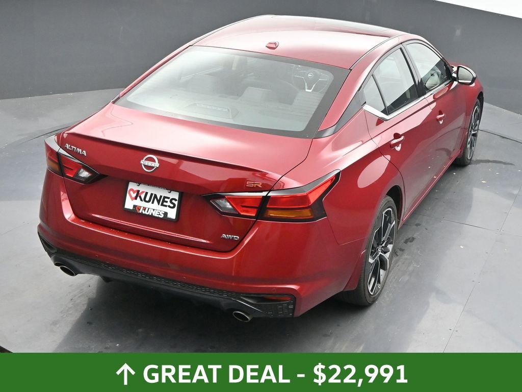 Used 2024 Nissan Altima 2.5 SR w/ SR Premium Package image 46