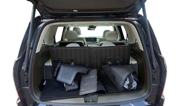 Used 2025 Hyundai Santa Fe Calligraphy FWD image 19